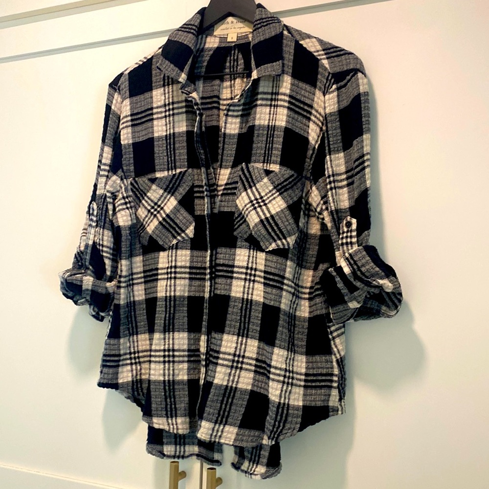 Cloth and stone Black and white flannel shirt size small